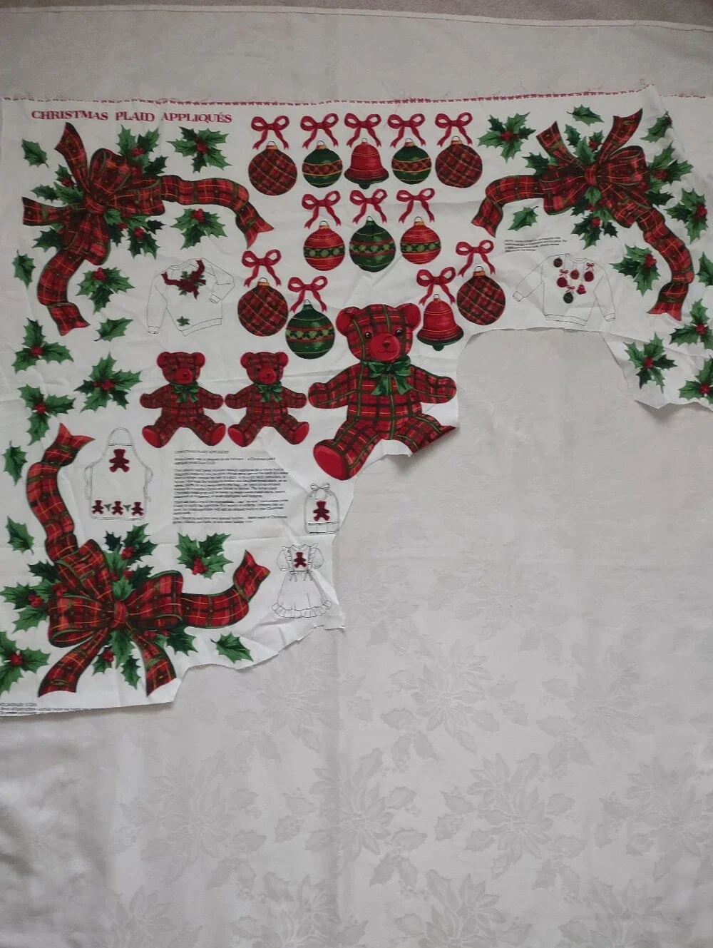 Vintage Christmas Plaid Applywues Cotton Fabric Print Bows Teddy Bears 2 Panels